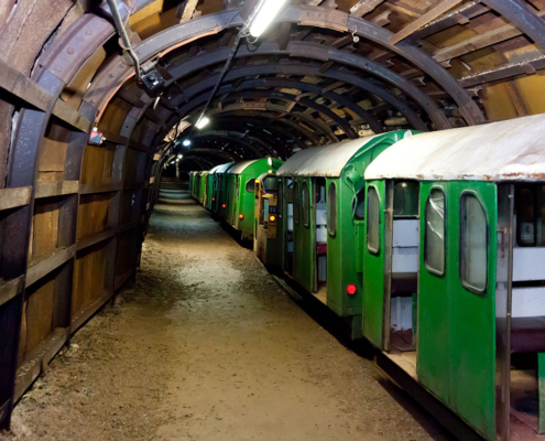 Einfahrt_Zinnkammern_Besucherzug Besucherzug