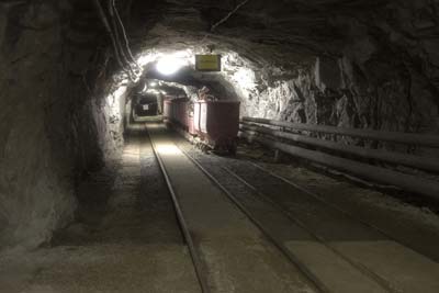 besucherbergwerk-zinnkammern24 Stollen im Besucherbergwerk